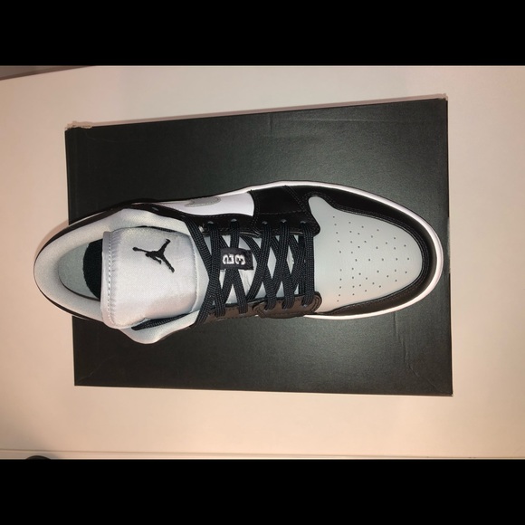 Air Jordan 1 Low Shadows - Picture 2 of 4